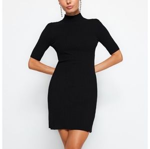 Black Mock Neck Half sleeve dress